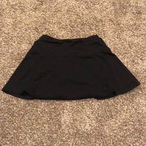 Girls black tek gear skorts